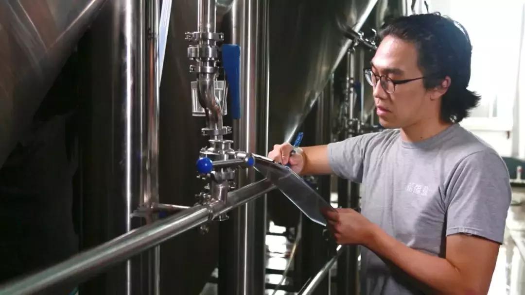 精酿啤酒市场面临哪些挑战和机遇,精酿啤酒发展趋势