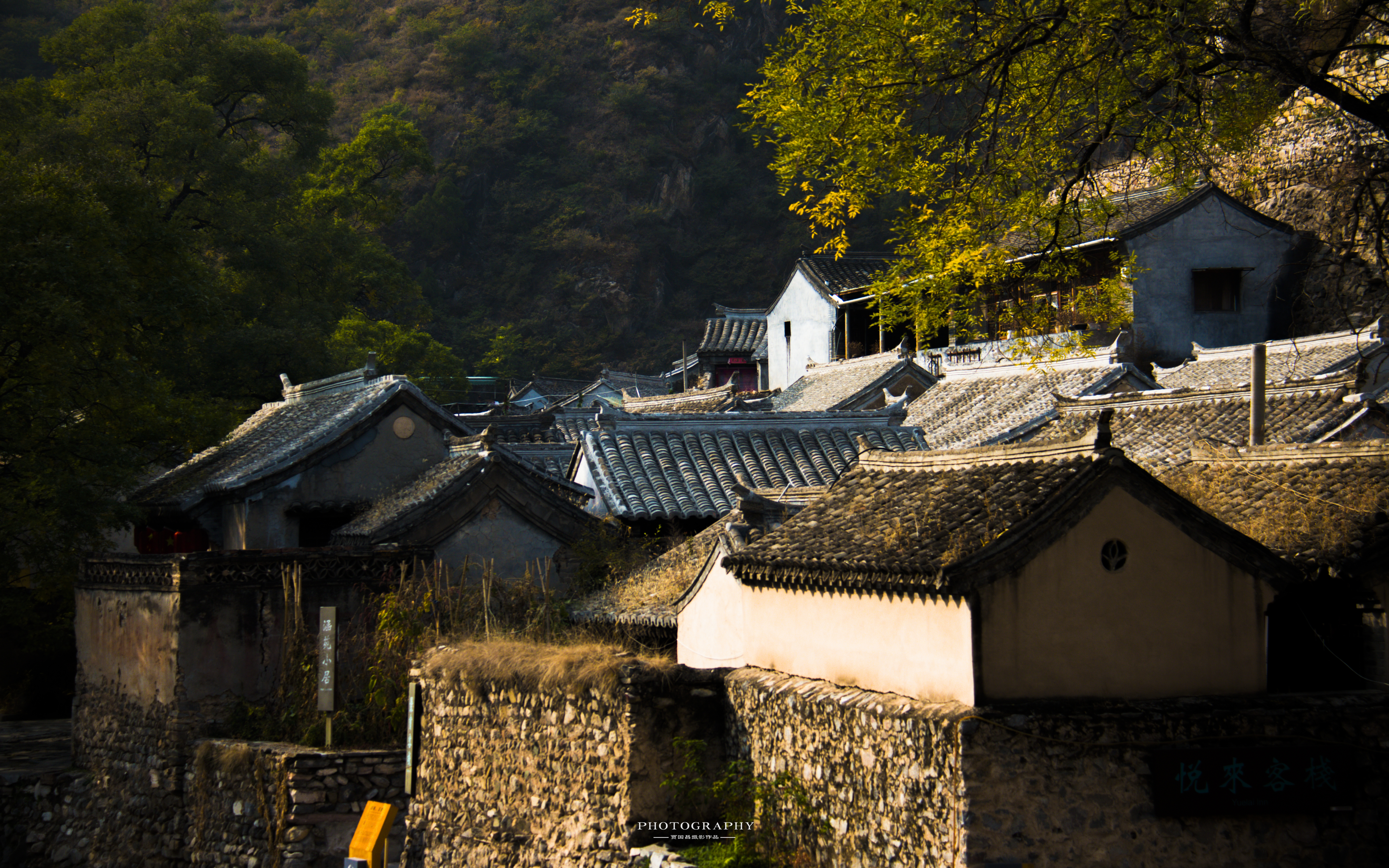 哪里可以拍爨底下村全景,美丽的爨底下村