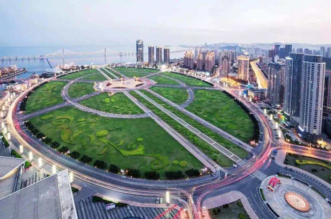 青岛旅游往返机票价格,青岛机票和住宿自由行