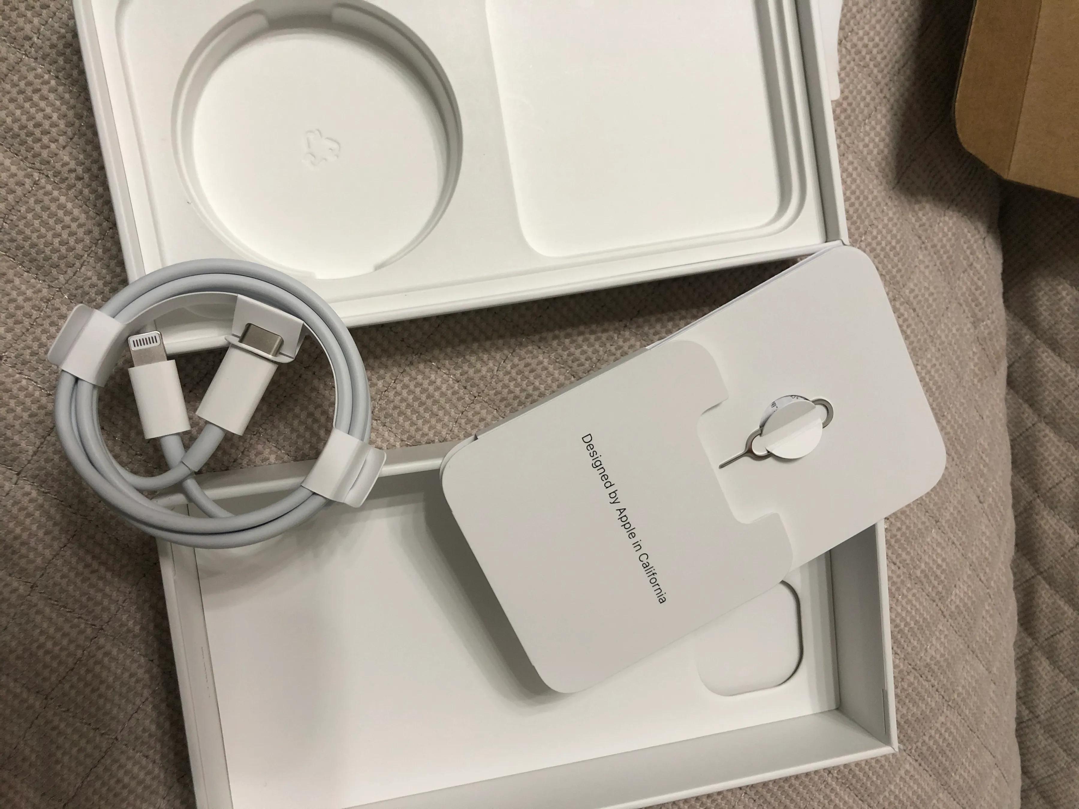 苹果13蓝色拆箱评测,苹果13新机拆包再封包