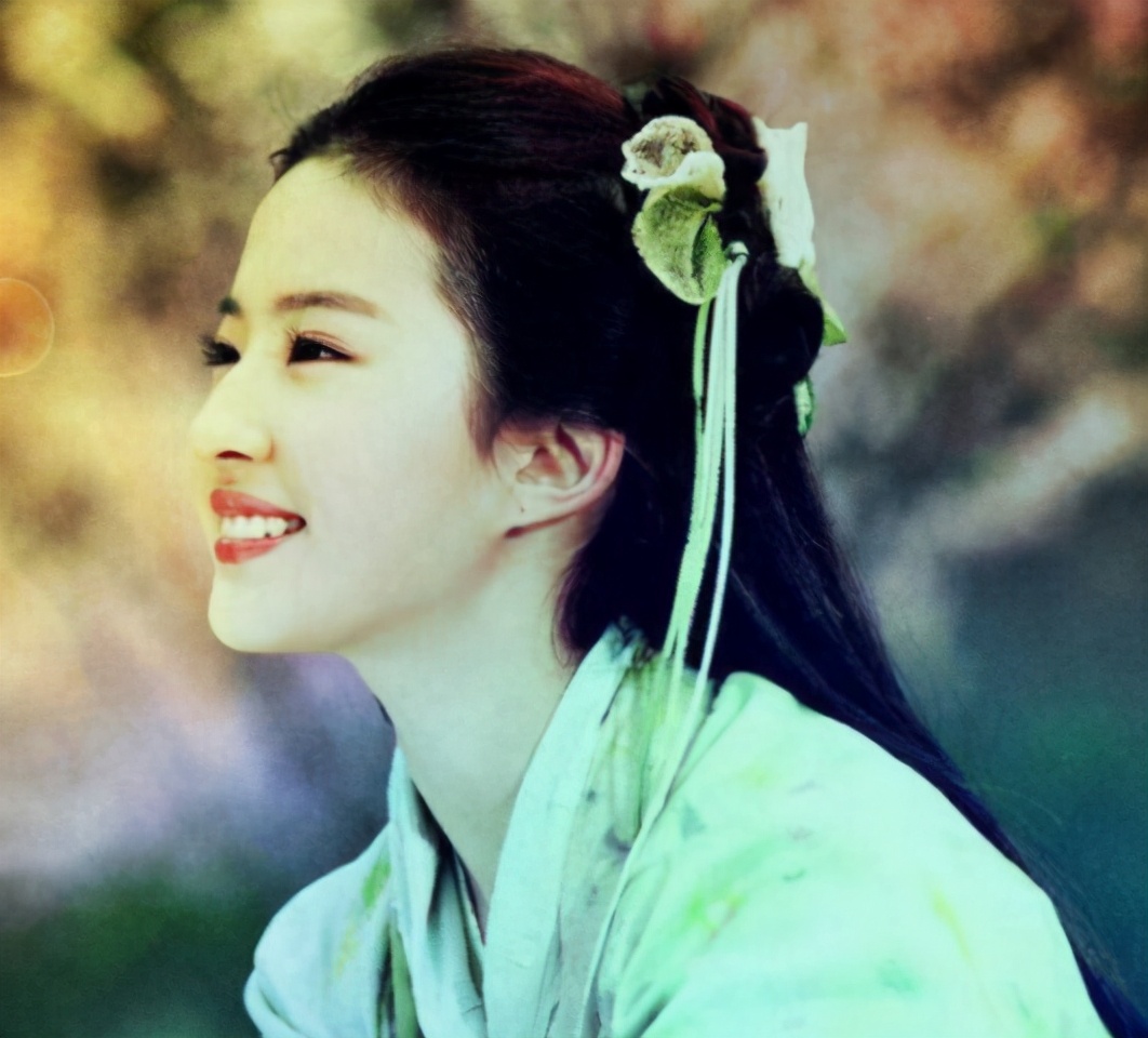 比较火的女明星发型搭配,女明星造型心机发型