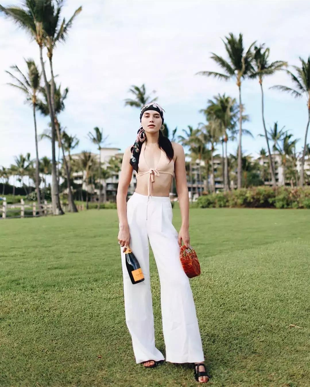 女遮肉泳装怎么穿,泳装女款遮肉保守宽松平价