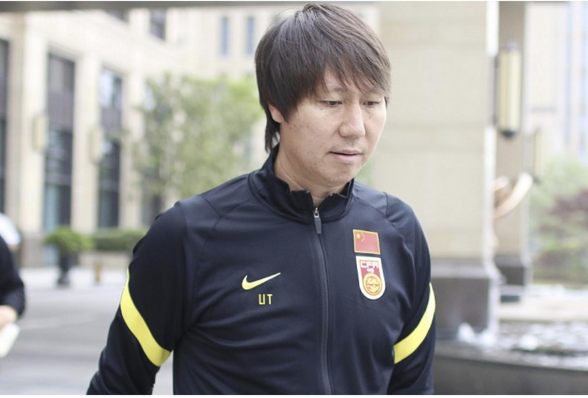 国足vs越南首发武磊携3大归化,国足战越南首发武磊携3大归化