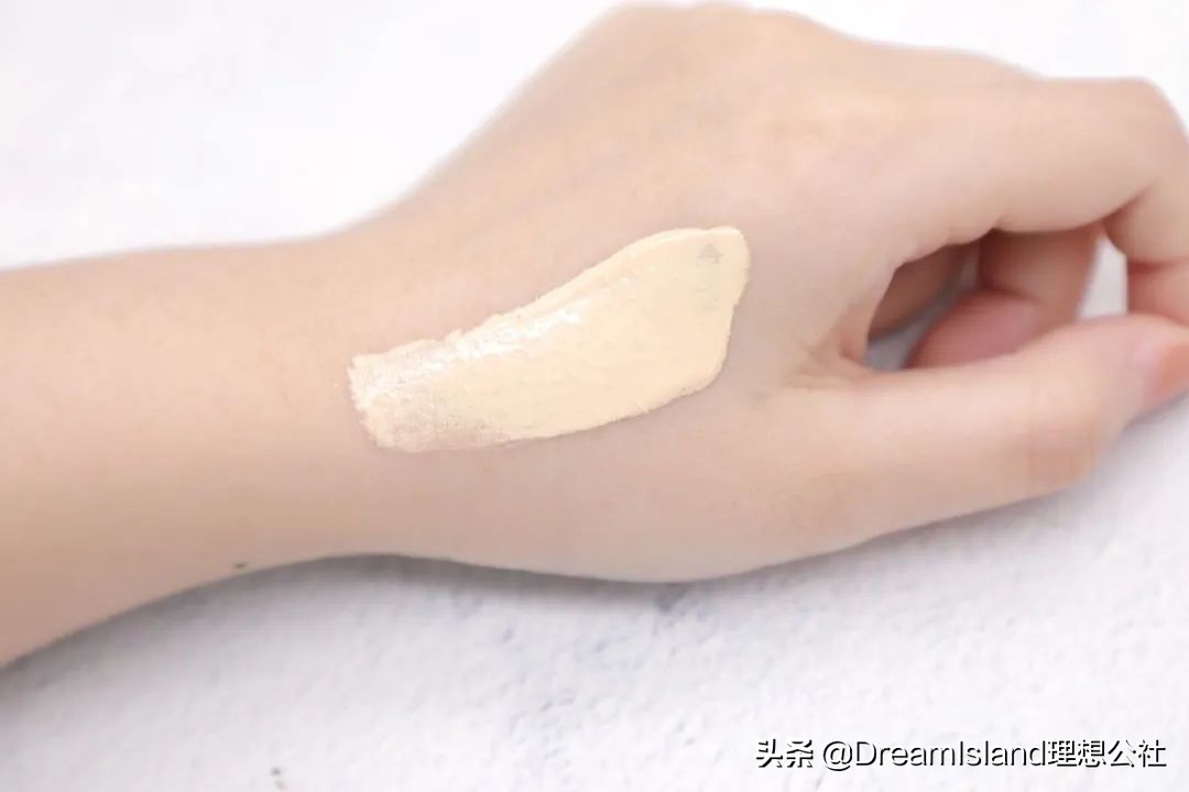 秋冬养肤大牌粉底液推荐,美妆润泽粉底液