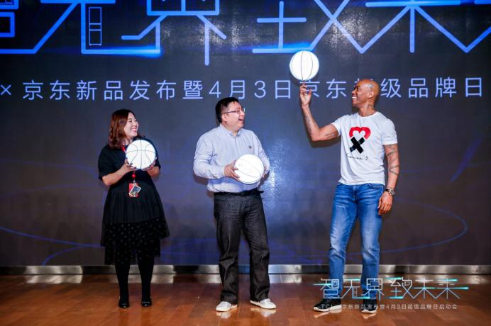 马布里联手易建联,马布里助阵传奇