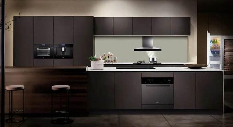 热水器不拔插头耗电量是多少,十种电器插头不拔耗电量大