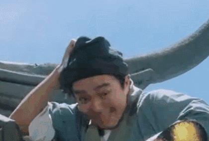 羽绒服1800、书包800……女白领月薪六千,加入宝妈群后大喊吃不消