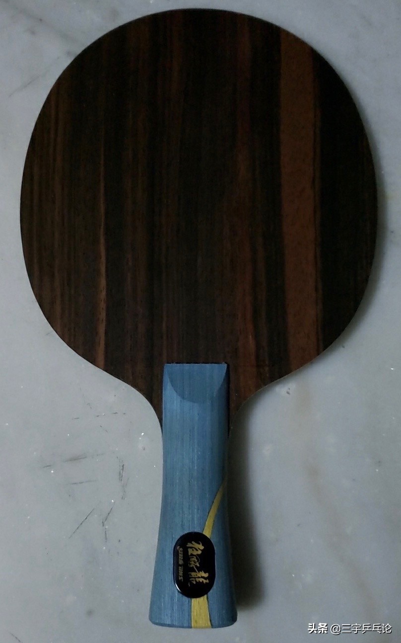 红双喜龙5字母特制版,红双喜龙五市场版和字母版区别