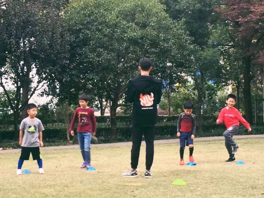 曾获国际足球锦标赛四强,擅长游戏化教学|金牌教练专访08期