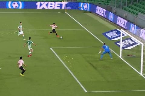 空门不进纵观足球历史,单刀空门不进集锦