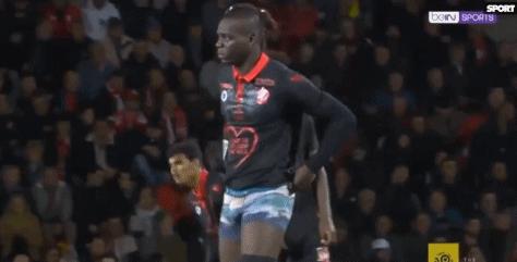 巴洛特利:法甲第13轮场上脱掉裤子?球迷:真是秀出新境界