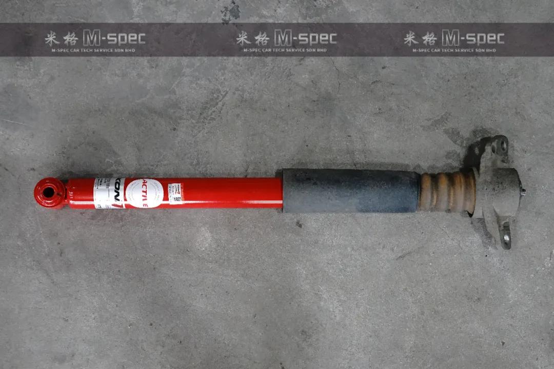 大众迈腾换完避震前后对比效果,迈腾改koni变色龙避震使用感受