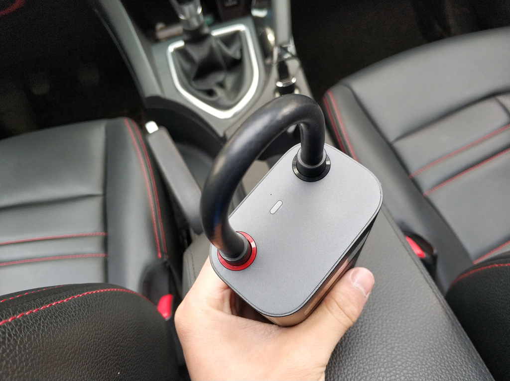 米家充电宝给公路车打气,米家车胎充气