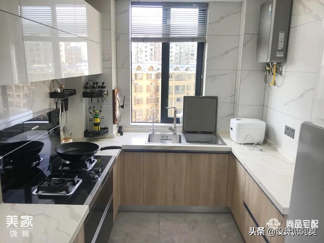 入户门正对客厅沙发玄关隔断,客厅正对大门有必要做隔断吗