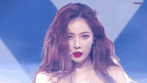 被星探发现的爱豆,爱豆被星探发现的名场面