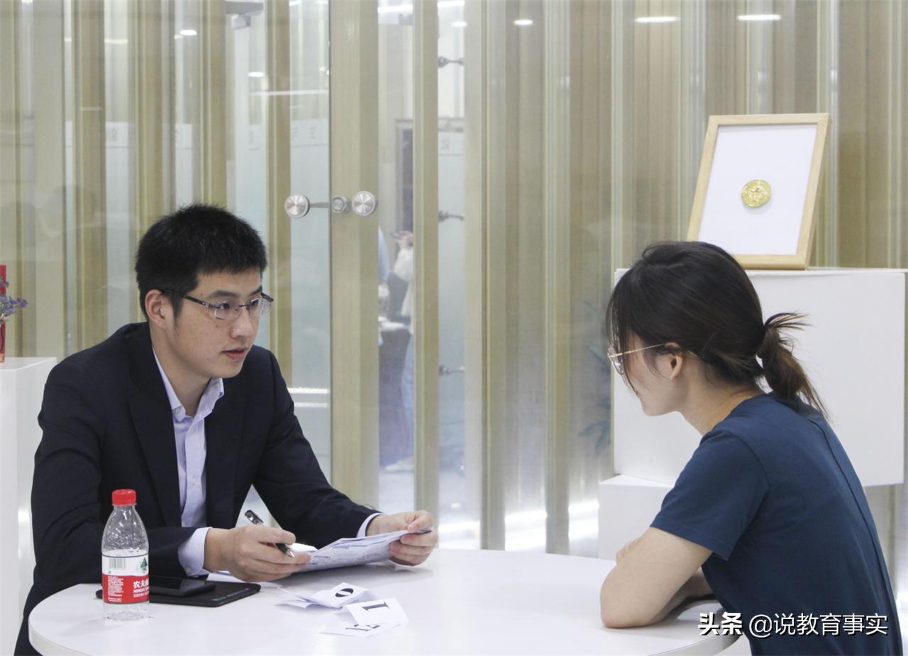 各大公司招人为什么看重第一学历,为什么招聘企业重视第一学历