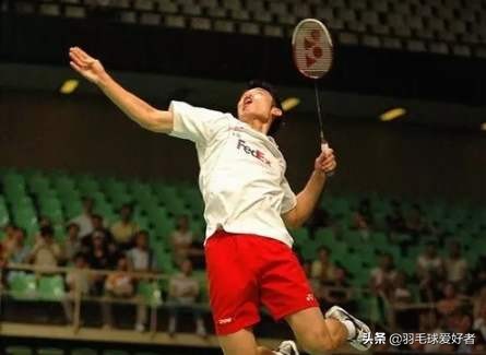 打羽毛球超过三年你该懂得这些,羽毛球有谁一直被伤病困扰