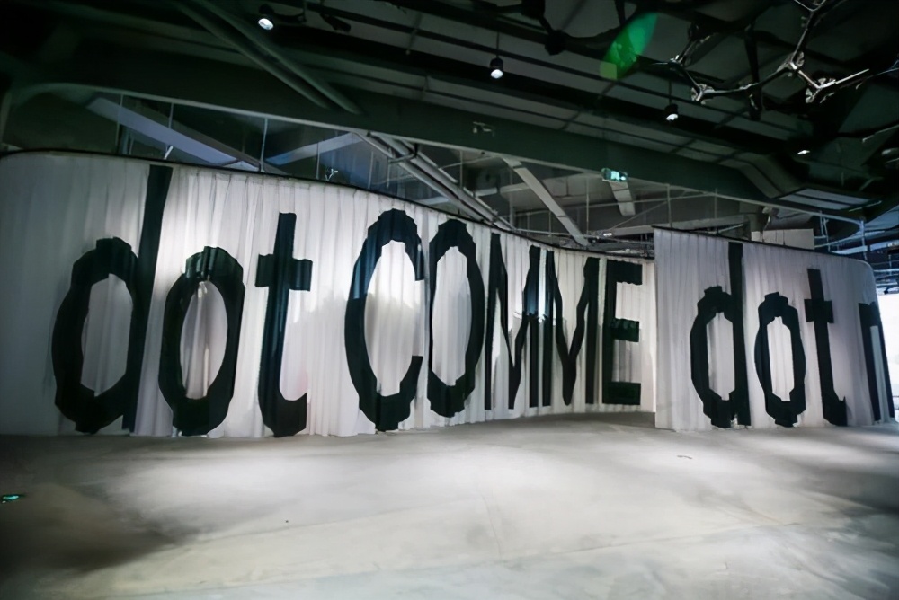 黄欣伟最近的视频,黄欣伟最新完整视频