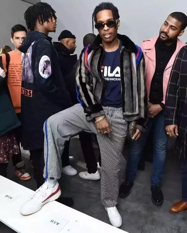 fila斐乐被谁收购了,斐乐fila是哪个公司