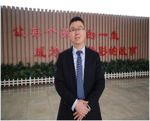 三尺讲台亦风流,云南农大附属中学演讲