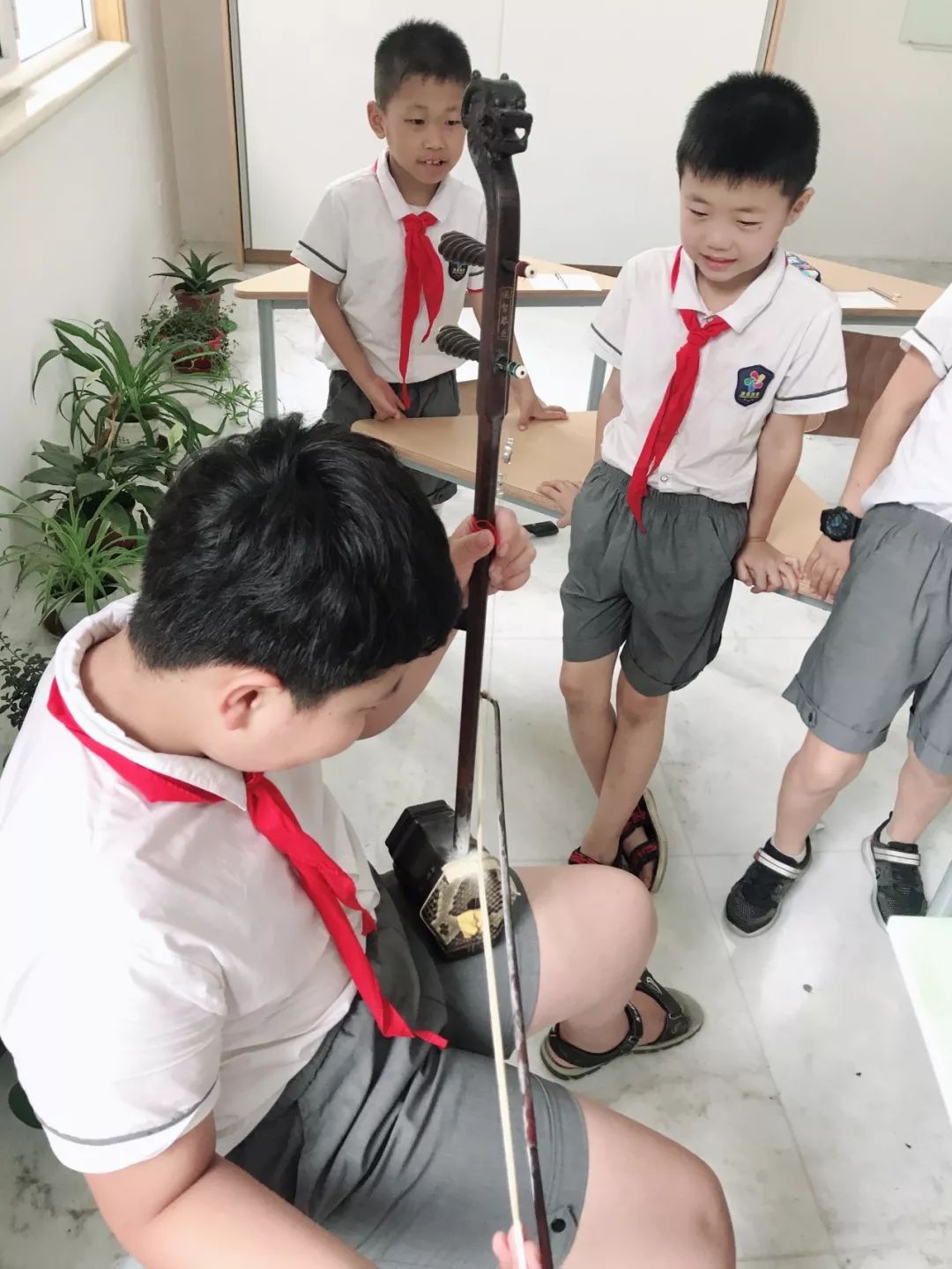 让艺术走进生活视频,让艺术走进校园