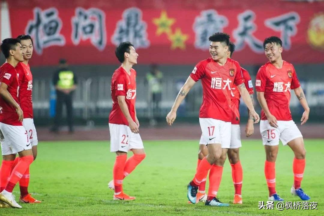 19岁新星成国奥收官,19岁新星被禁赛半年后加盟申花