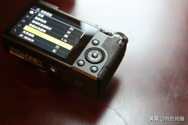 转发骚机社一篇关于理光GRIII上手实测以及以GRII比较