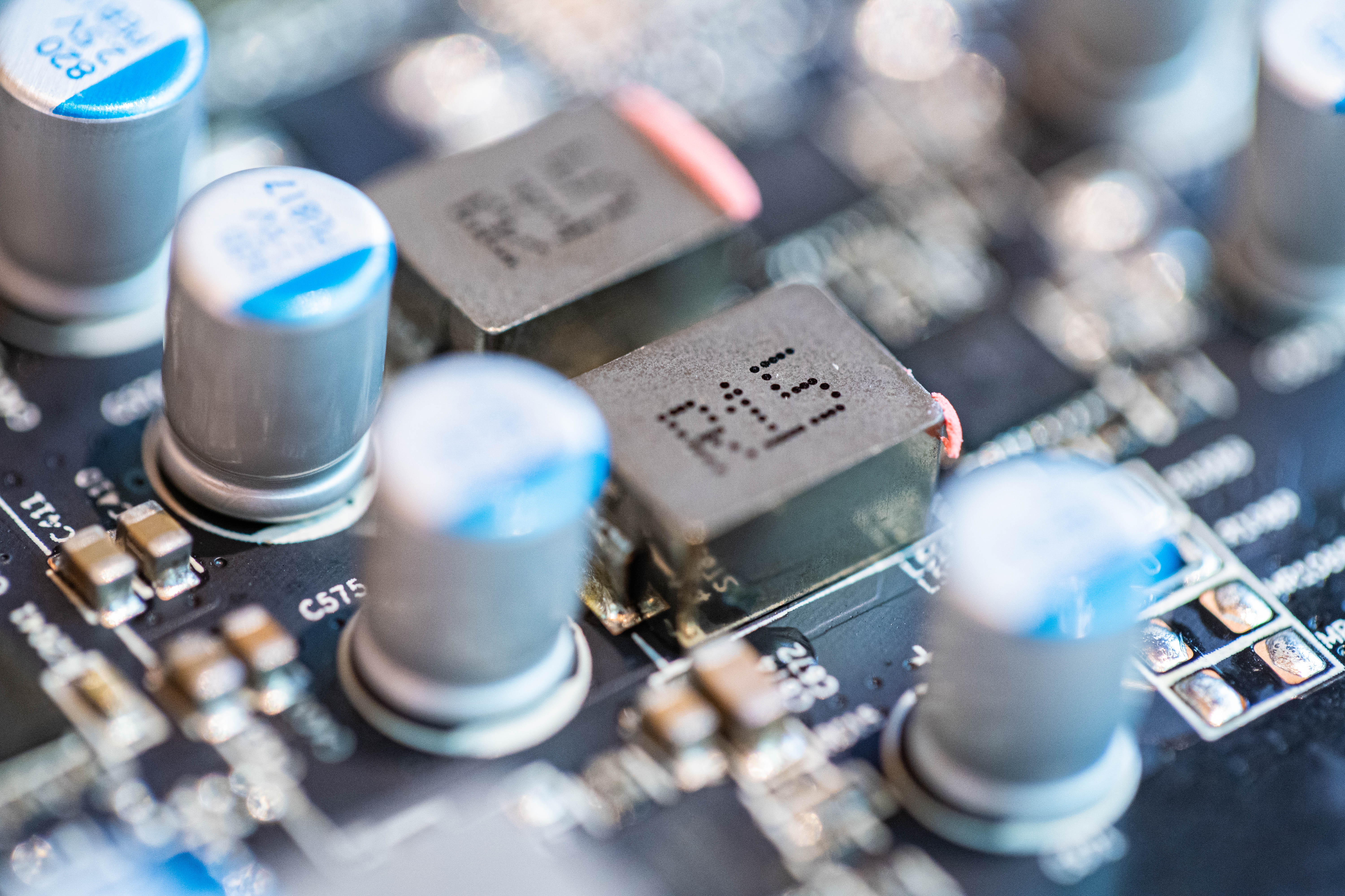 讯景xfxrx5908g黑狼版,xfx讯景rx5708g黑狼版