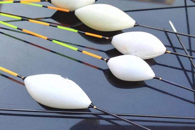 芦苇浮漂和纳米浮漂哪个钓鲢鳙好,纳米浮漂和芦苇浮漂钓黑坑的区别