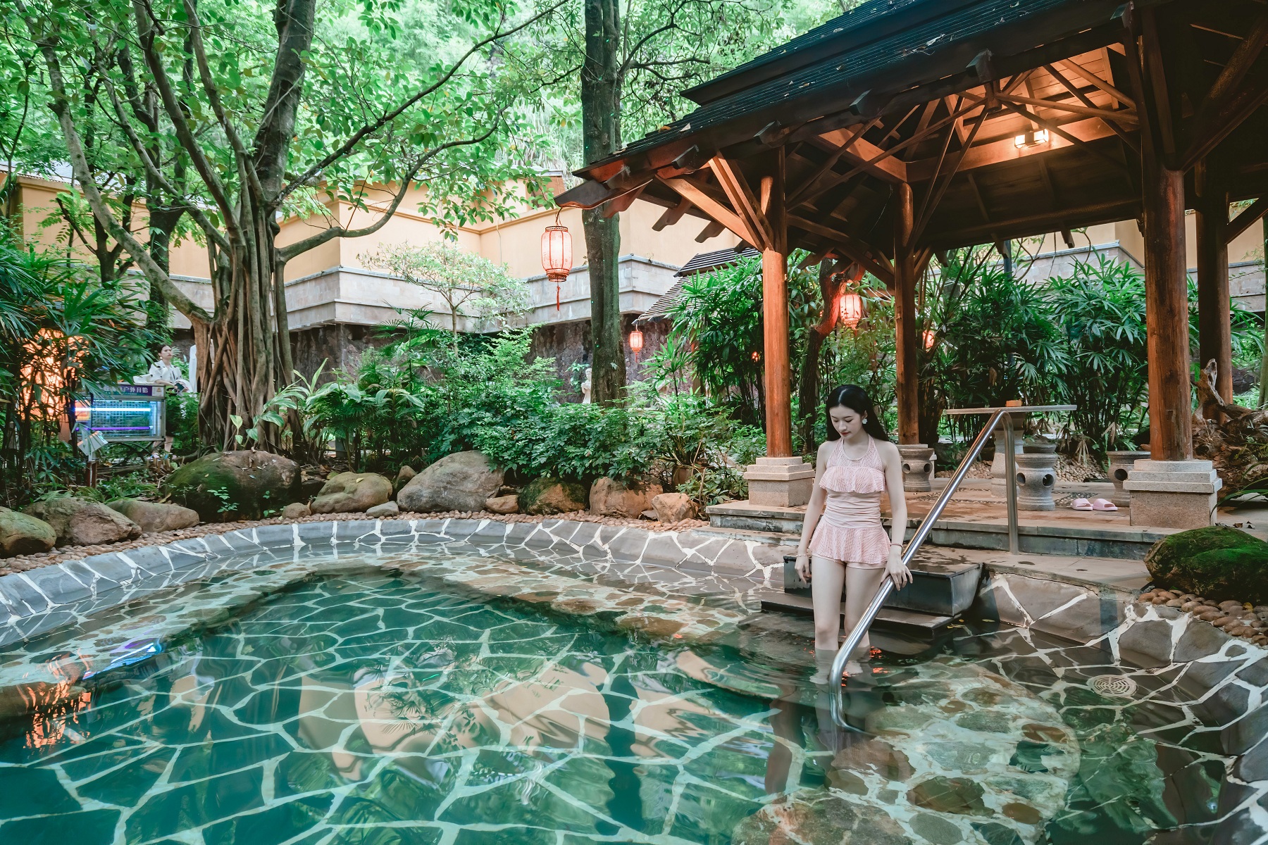 惠州惠东县安墩镇畔山温泉度假村,惠州尚天然温泉酒店带私人泡池