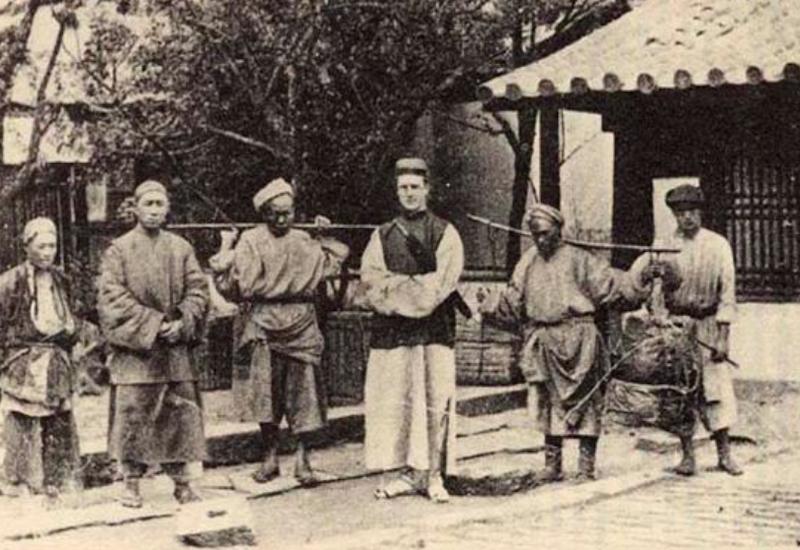 农村俗语，“车船店脚牙，无罪也该杀”，是一颗老鼠屎坏了一锅粥