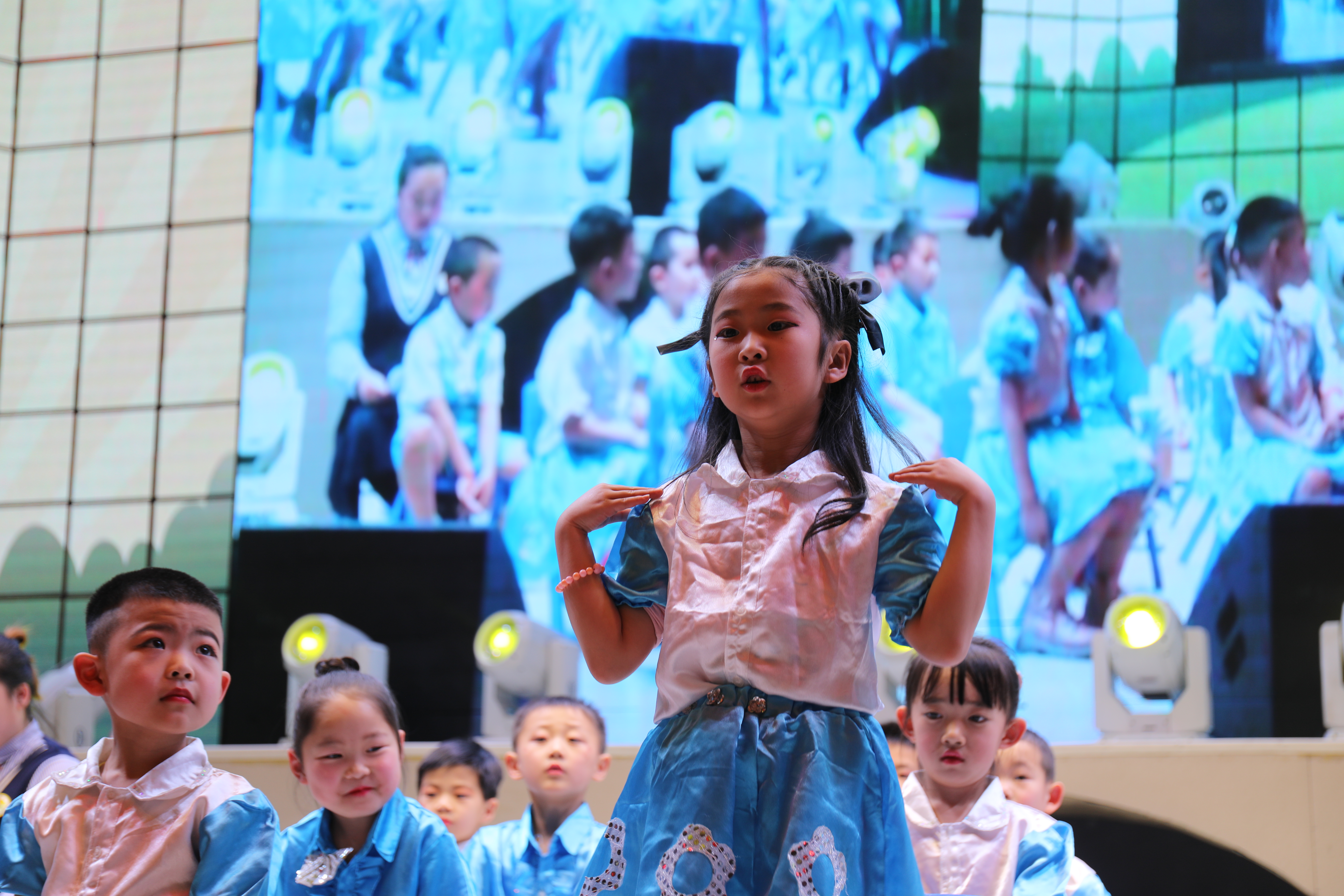 星星幼儿园第一届亲子活动,星星幼儿园亲子运动会