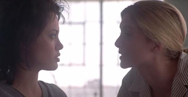 蕾丝、吸毒、得艾滋的她，才是美国第一个超级名模