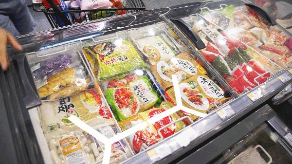 从韩国回来在超市买东西,从韩国进口商品