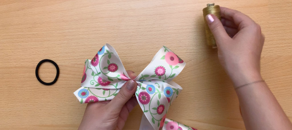 怎么打单蝴蝶结和双蝴蝶结好看,系鞋带方法简单又好看双蝴蝶结