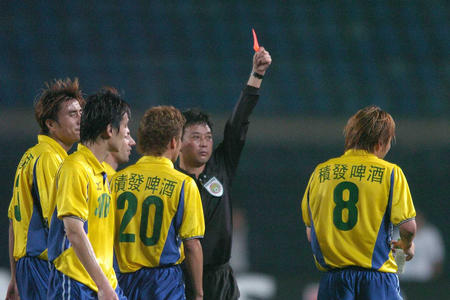 重温鲁能夺冠时刻,重温鲁能2010夺冠