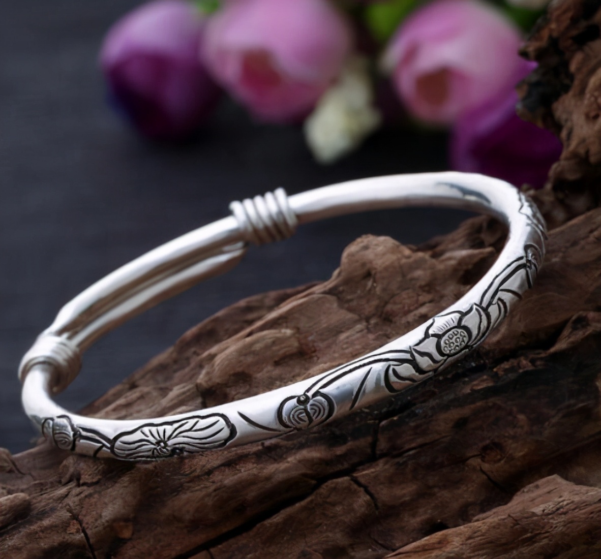 银手镯变成铜色了怎么清洗,银手镯氧化成了紫黑色怎么办