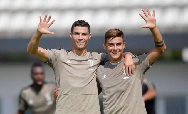 曝c罗依然决心离开曼联,一日红魔终身红魔