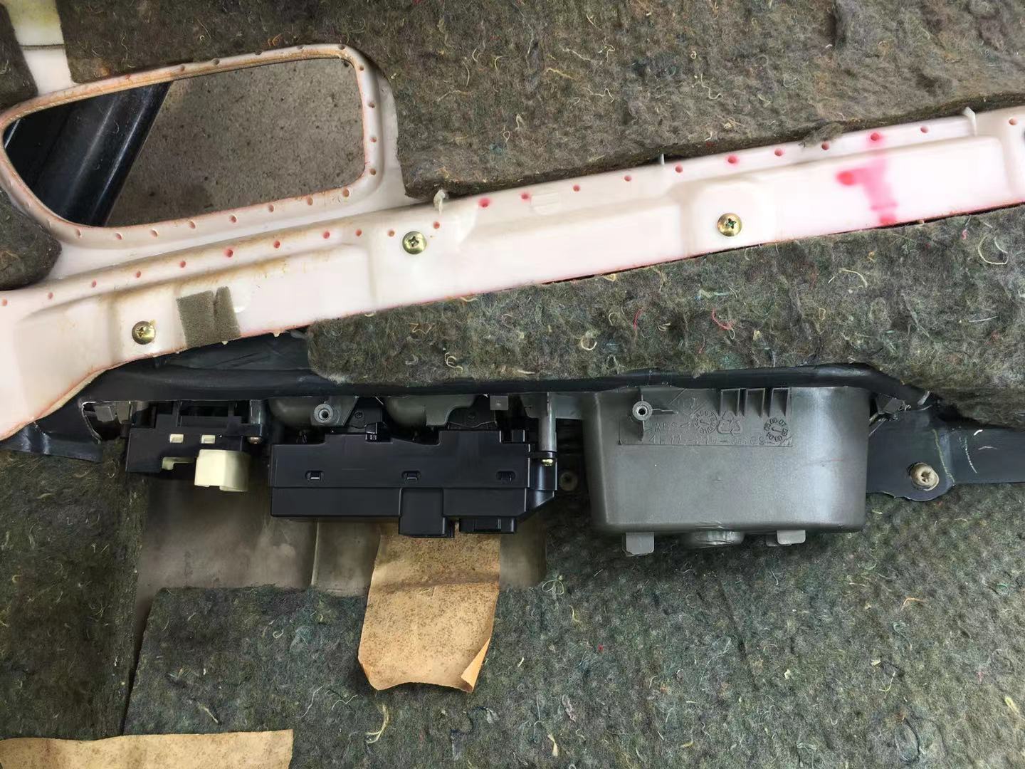 马六车窗升降器更换视频,更换马6升降器齿轮视频