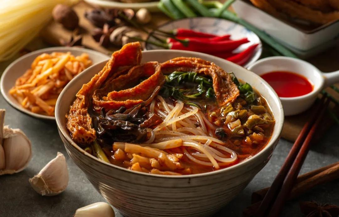 为什么螺蛳粉火遍全国,为什么越来越多人去卖螺蛳粉