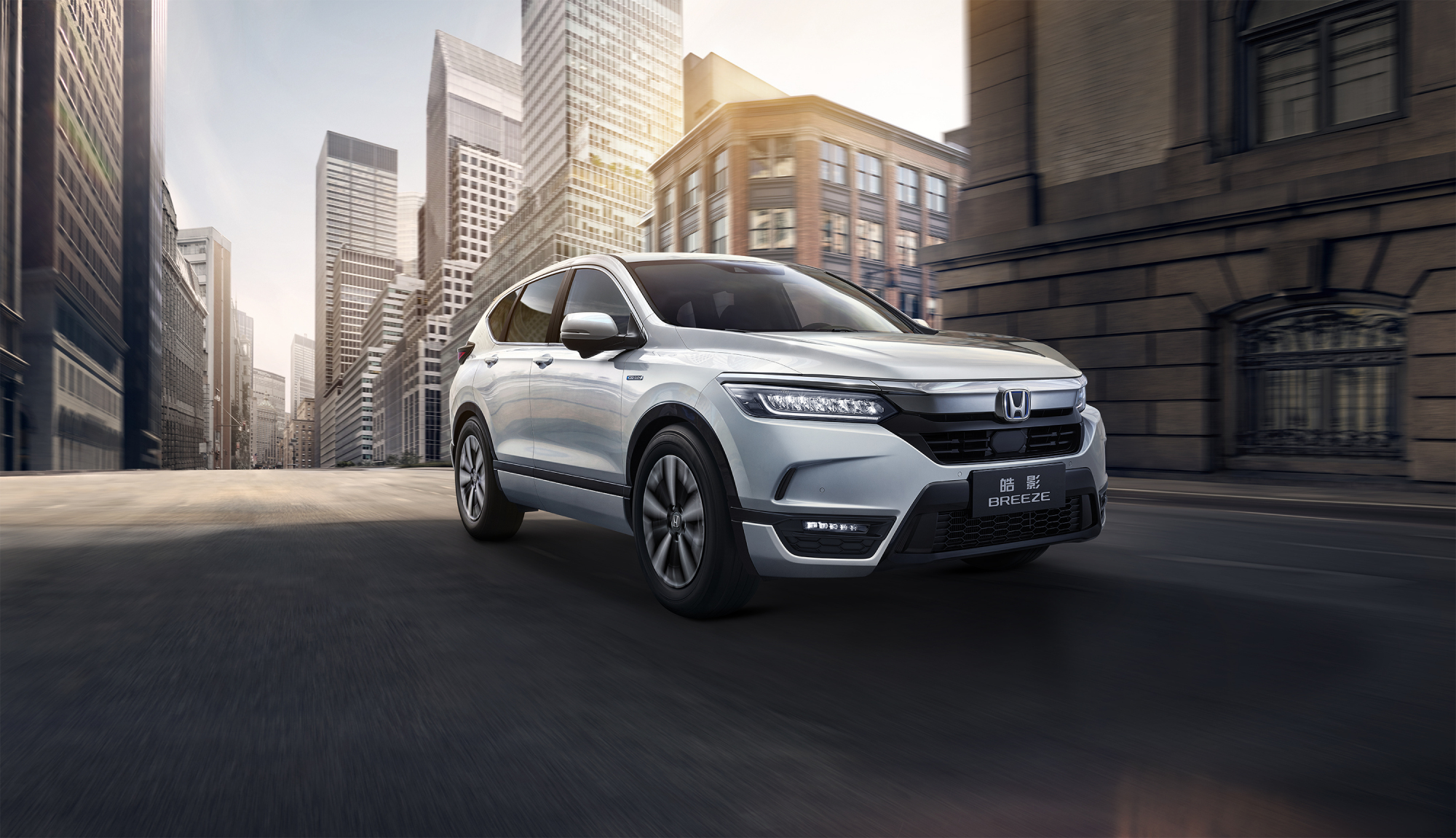 本田皓影和宝马x3哪个好,皓影和宝马x3