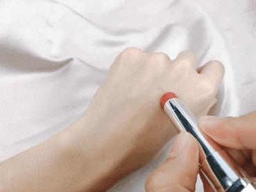 换一种口红就有不同的时尚风格，这元宵节给女神的礼物！