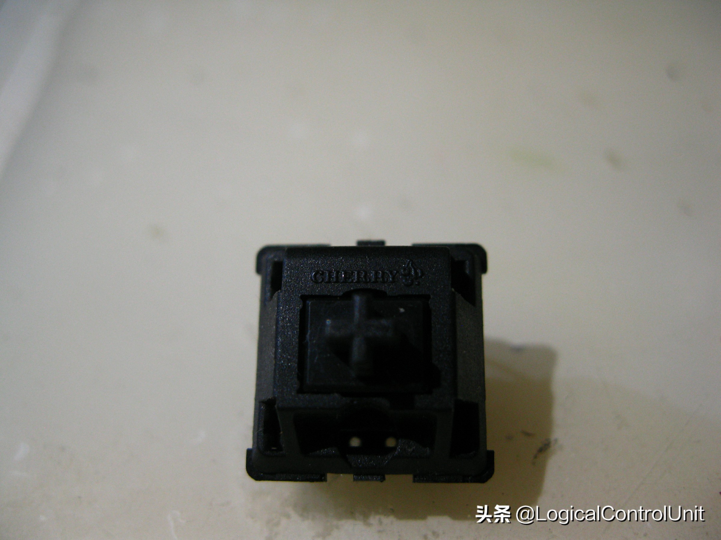 键盘不灵敏偶尔按键无反应,机械键盘茶轴按键不灵敏怎么解决