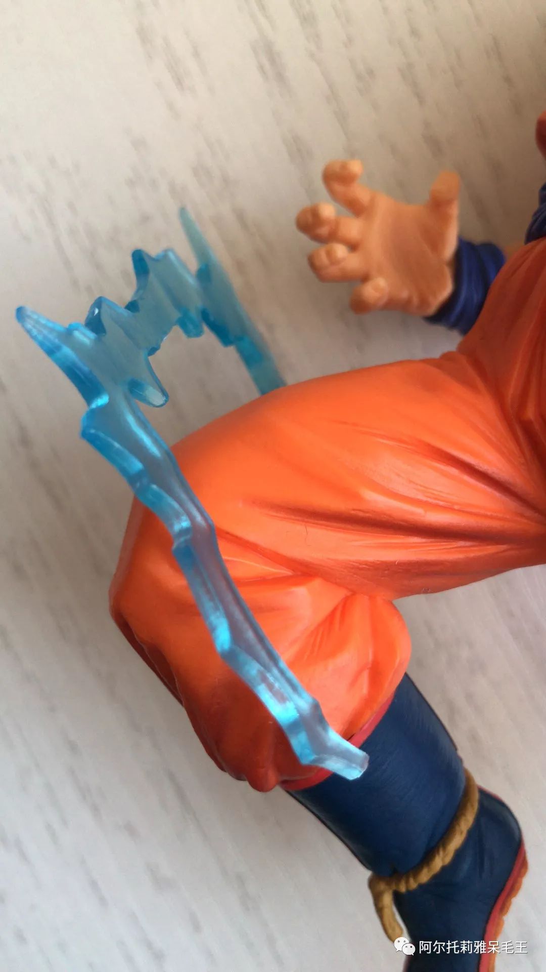 100元皮卡丘的正版手办,100元的正版手办