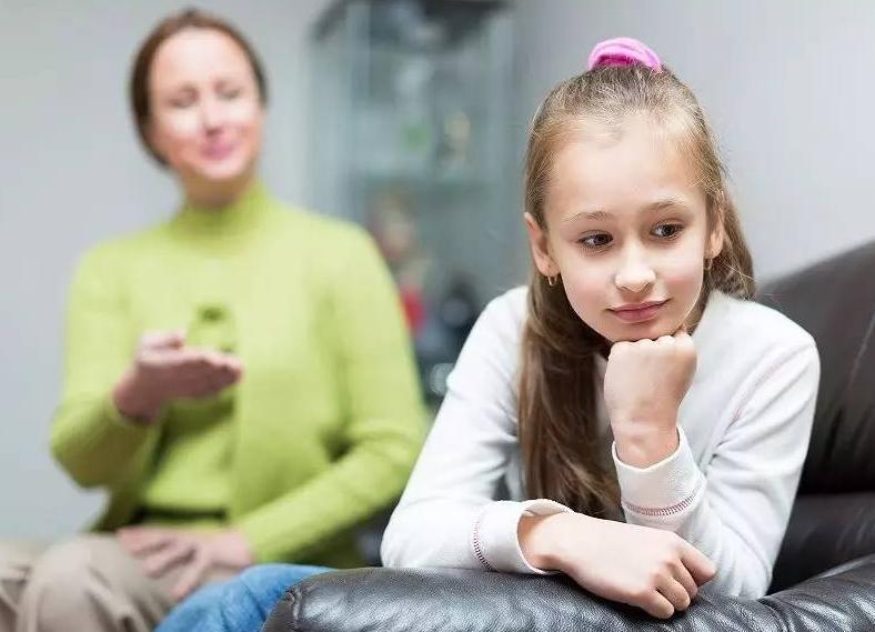 6岁孩子话少沟通能力差怎么办,小孩话多该怎么培养