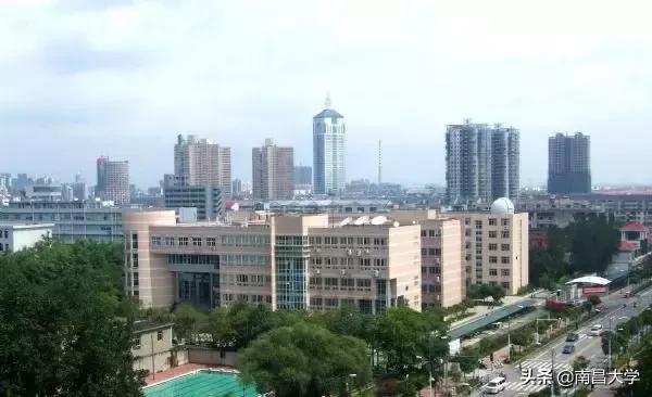 南昌大学附属中学中考喜报,南昌大学附属中学高考升学率