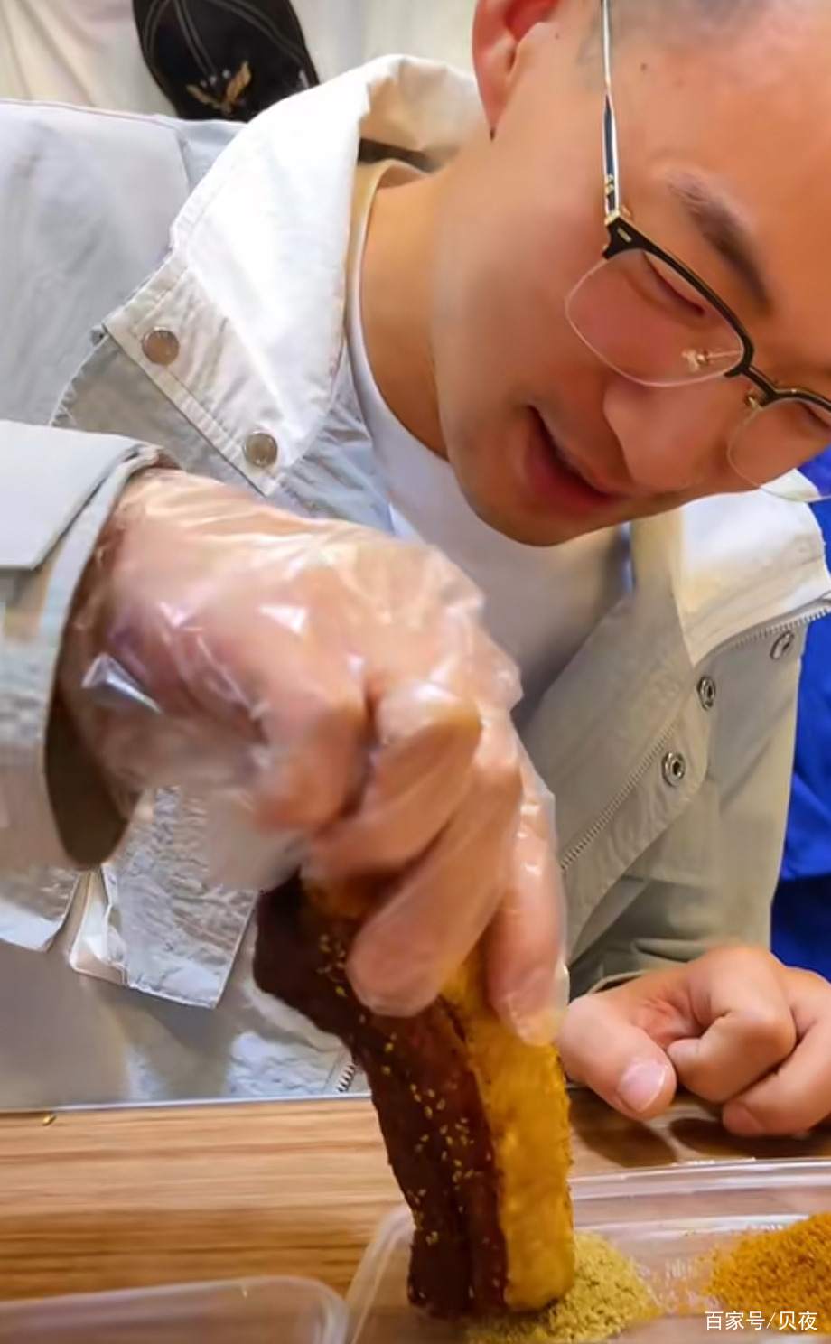 网红脆皮五花肉能挣钱吗,脆皮五花肉店铺挣钱吗