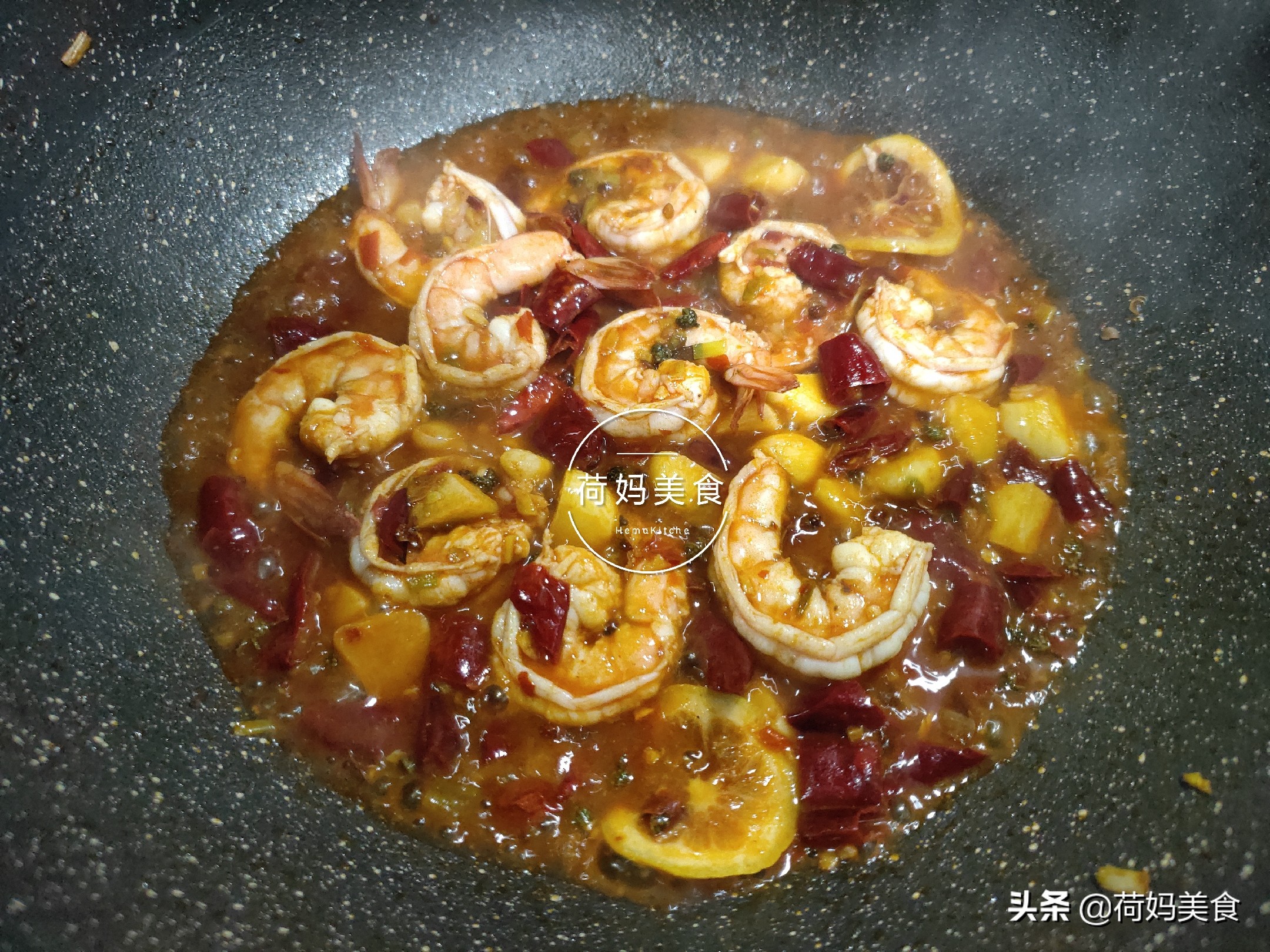 虾仁简单又下饭的做法很香很够味,虾仁的美味做法总有一款你喜欢