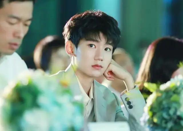 王源唱歌教学正确示范,王源骄傲唱歌小技巧