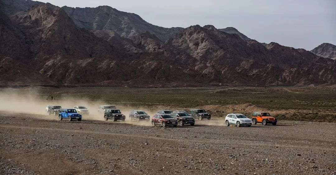 越野人摆摊做什么生意,越野车能摆地摊吗